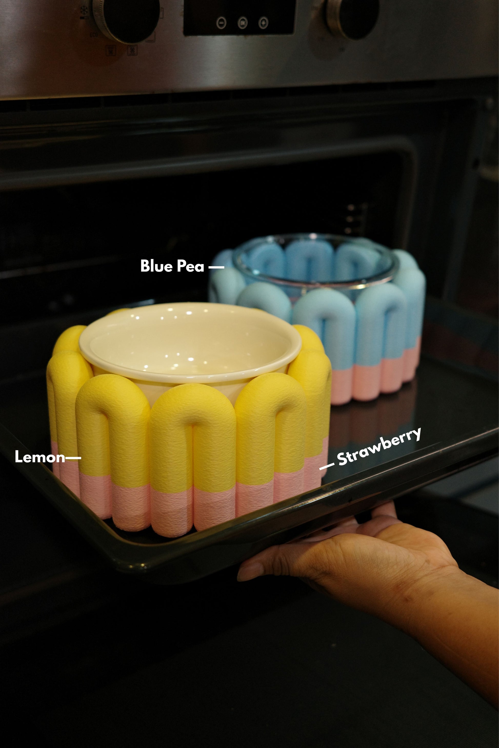 Canebowlé: Elevated Dog Bowl Stand
