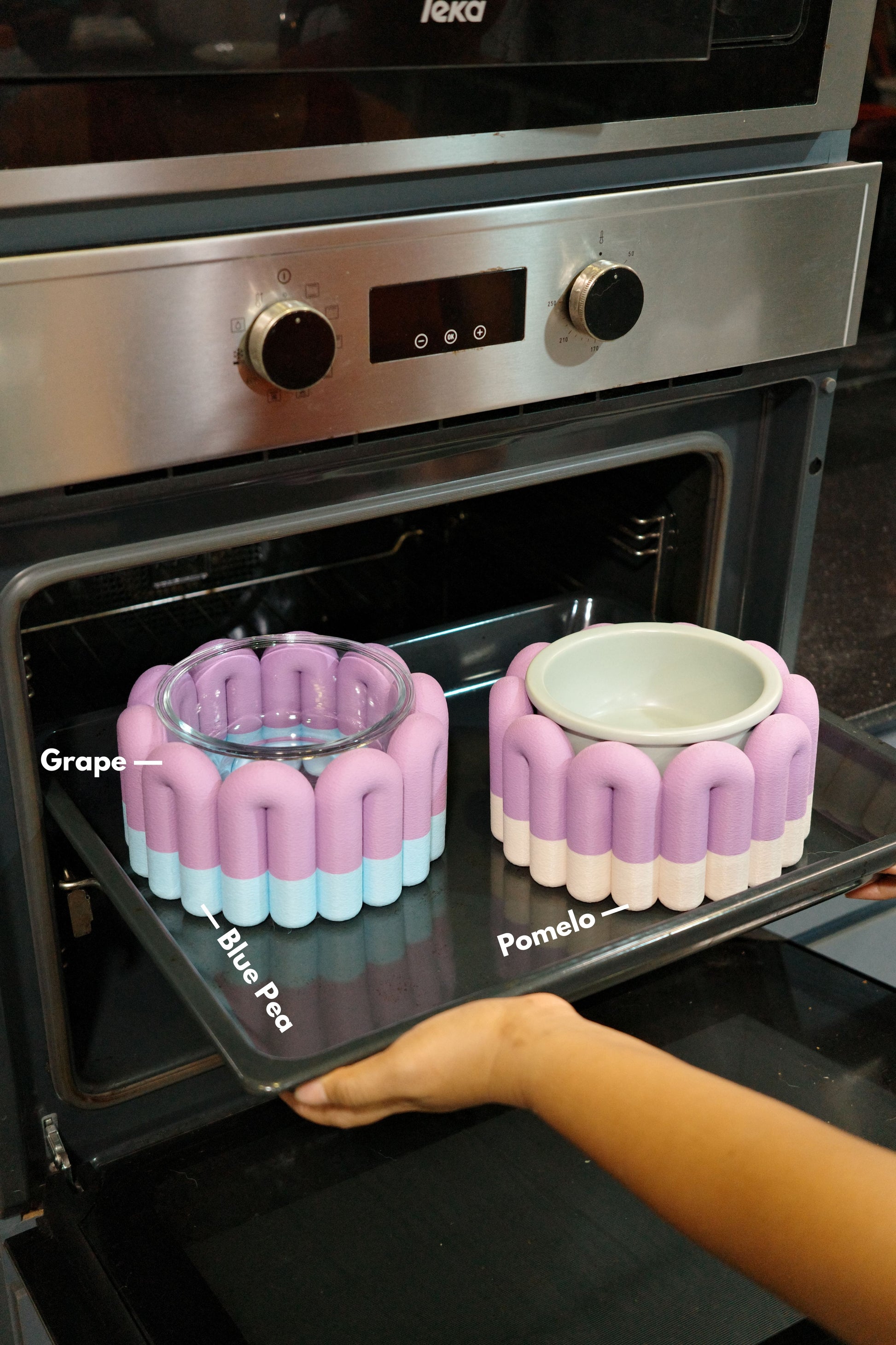 Canebowlé: Elevated Dog Bowl Stand
