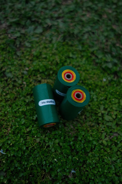 The Poop Bag that gives a sh*t